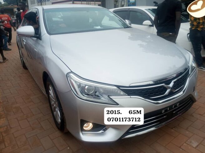 Toyota mark x 2015