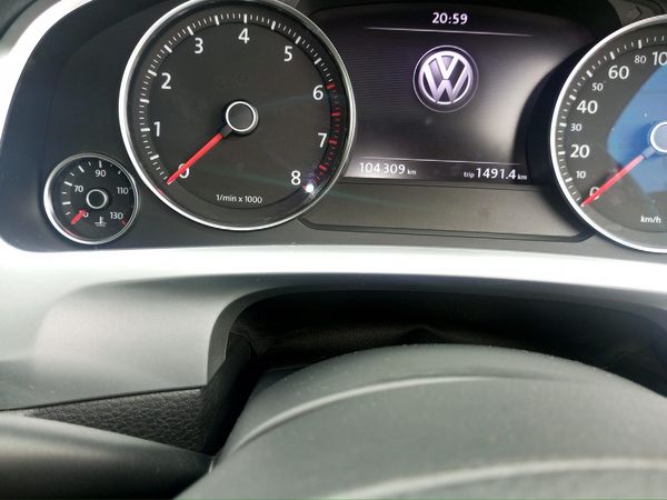 VW Toureg 2012 petrol full option goes for 100M with all tax