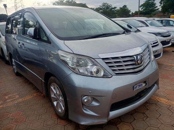 59 New Toyota Alphards on Quick sale at only 35M each