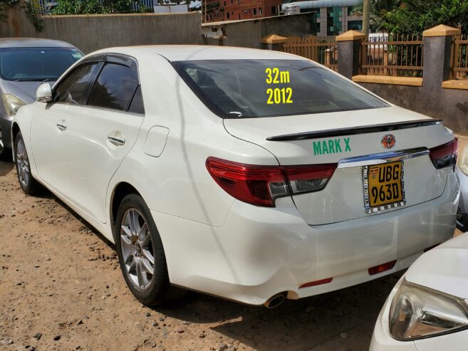 toyota mark x 2012