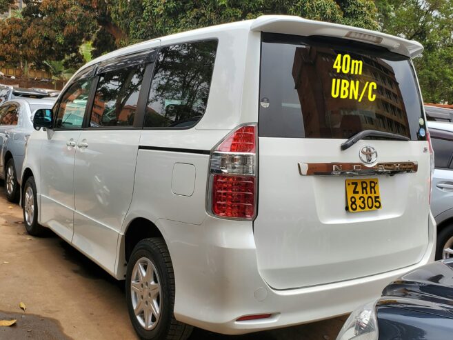 toyota noah