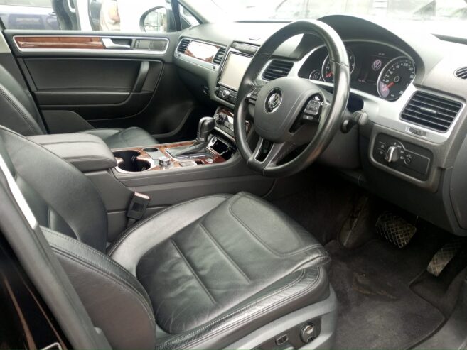 VW Toureg 2012 petrol full option goes for 100M with all tax