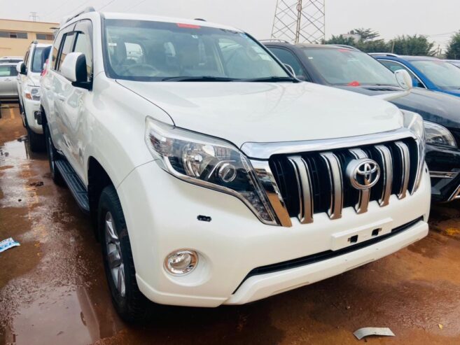 Toyota land cruiser prado