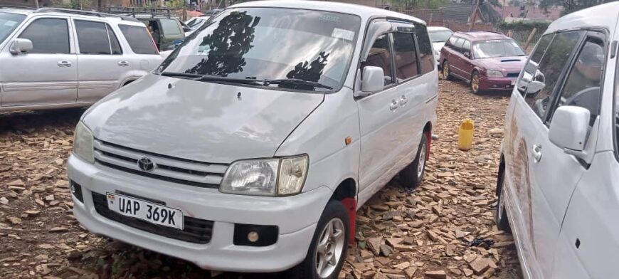 Toyota Noah