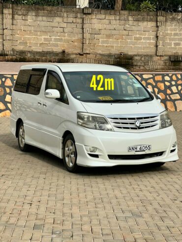 toyota alphard white