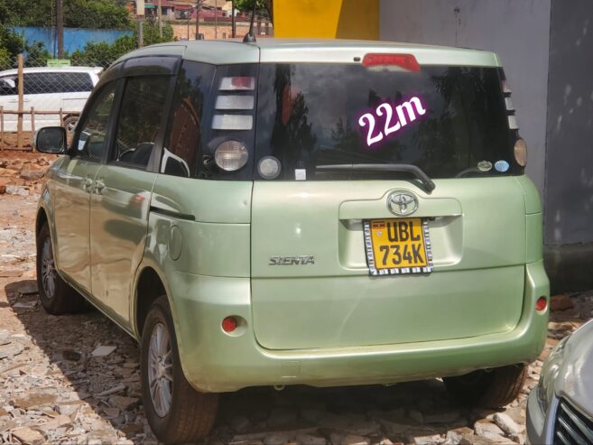 toyota sienta