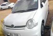 Toyota sienta model 2008