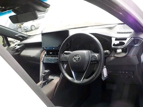 Toyota Harrier Monster Hybrid model (2020) class Z