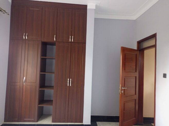 Apartment for rent in kisaasi one bedroom and sitting room