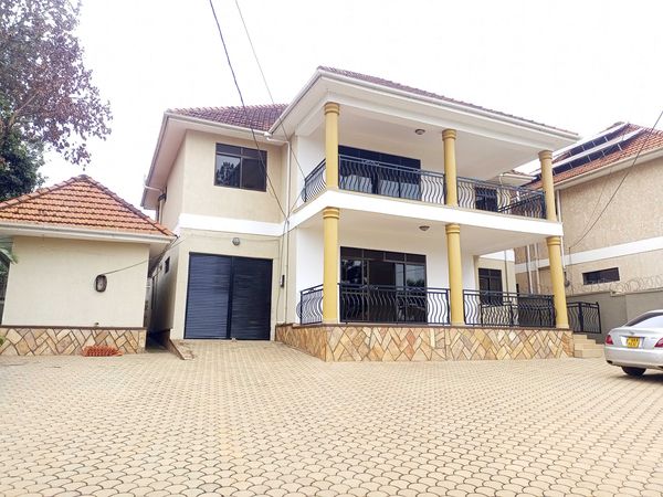 House for rent in Ntinda ministers village 5 bedroom