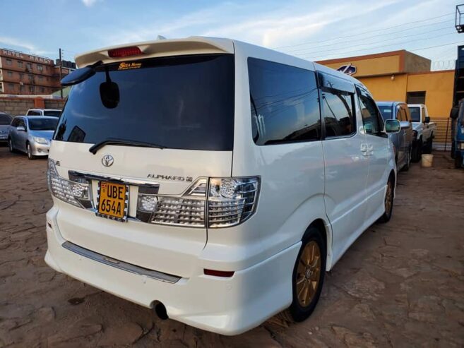 Toyota Alphard AWD