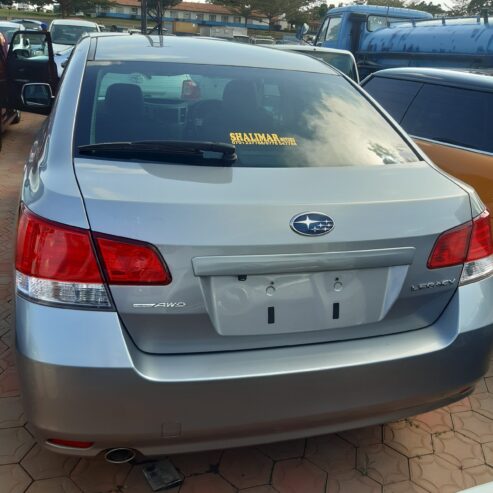 Subaru Legacy AWD