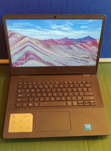 Dell Vostro 3400 Intel Iris Xe Graphics 11th Gen i5- 14 inch