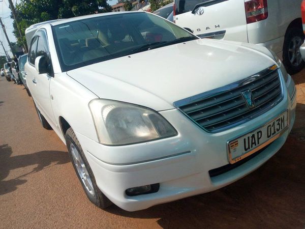 TOYOTA PREMIO 2006