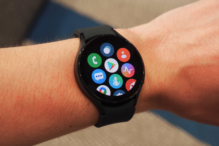 SAMSUNG Galaxy Watch 4 44mm Smartwatch