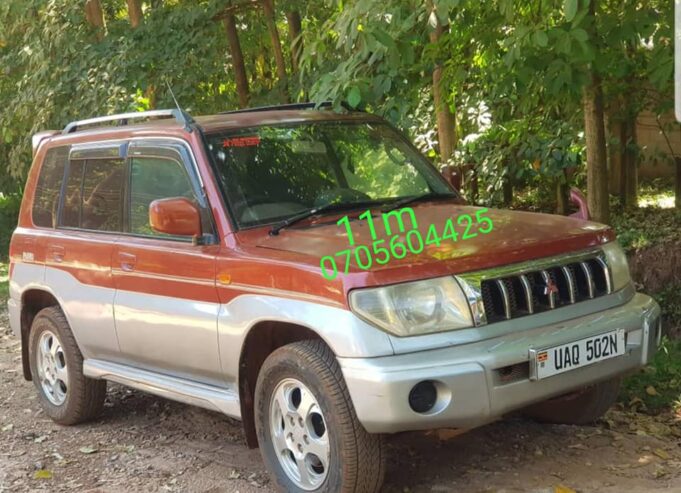 Mitsubishi Pajero io