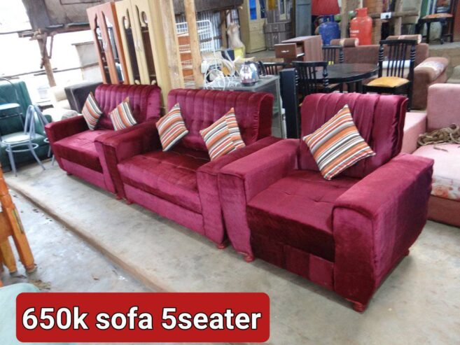 Red 5 sofa seater