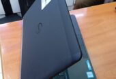 Dell Latitude 7290