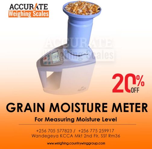 Grain moisture analyzer with auto calibration harvesting