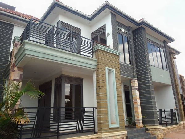 House for sale in Kisaasi kyanja Rd near Kampala