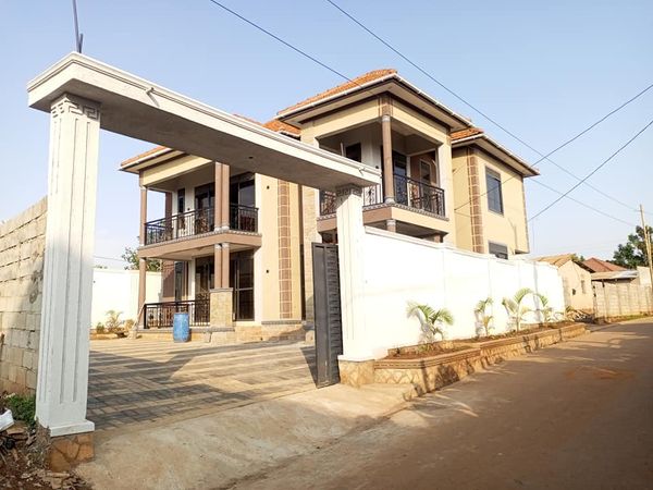 Brand New house for sale in Kira near KAMPALA