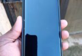 Samsung galaxy s9+ with invisible crack