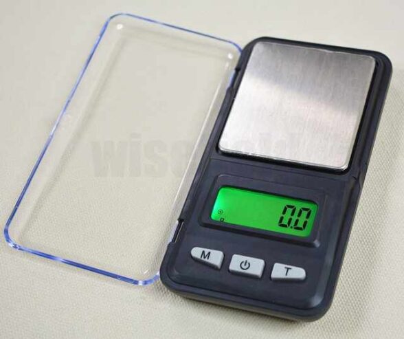 digital Portable mineral, jewelry weighing scales in Kampala