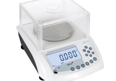 Piece-counting-scale-with-weighing-chamber-1