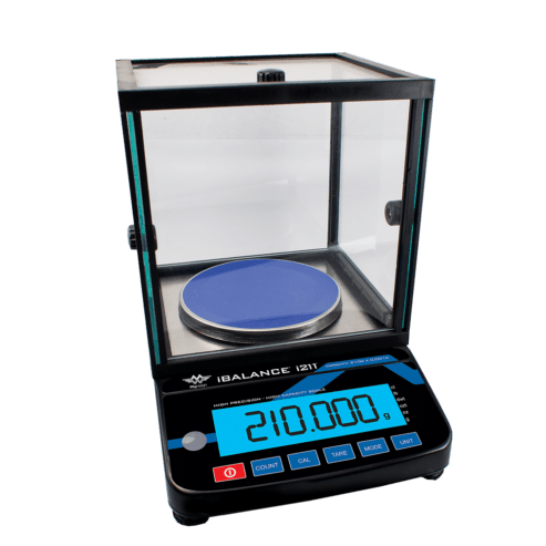 Reliable analytical weighing balance digital type