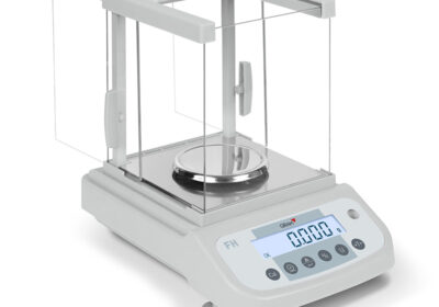 scale-with-glass-weighing-chamber