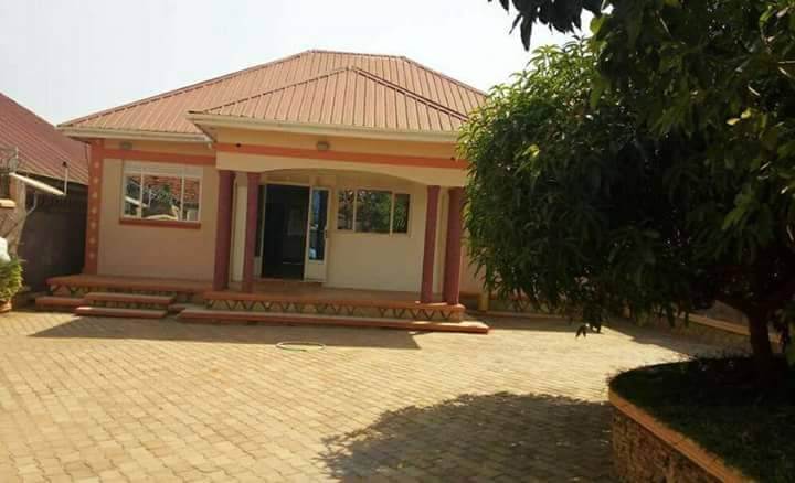 4bedroom house for sale in Namugongo