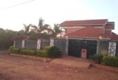 4bedrooms house for sale in Kira-Nsasa