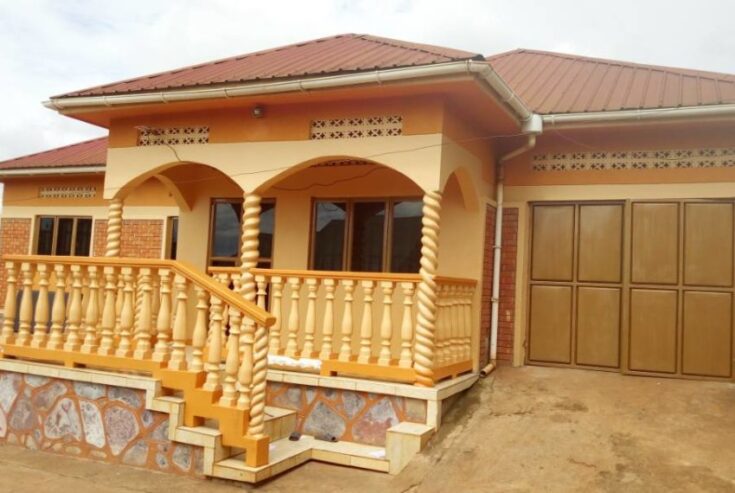 4 Bedroom house for sale in Kitende