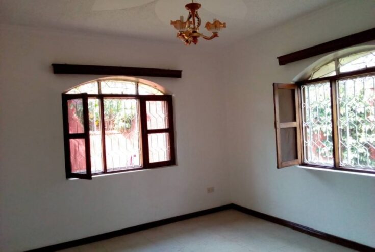 Apartment for let: 3bedrooms in Bukoto