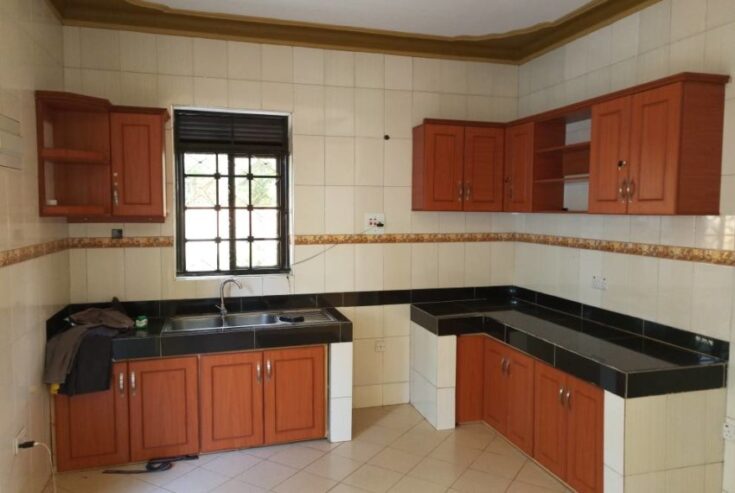 3 Bedroom house for sale in Kitende