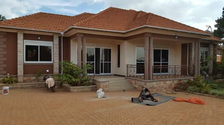 4 Bedroom house for sale in Kira