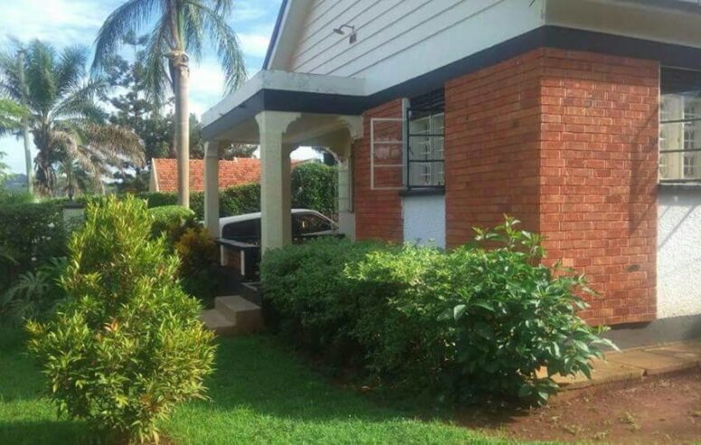 3 Bedrooms in minister’s village for sale