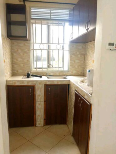 Gayaza manyangwa 250k spacious one bedroom and sitting room