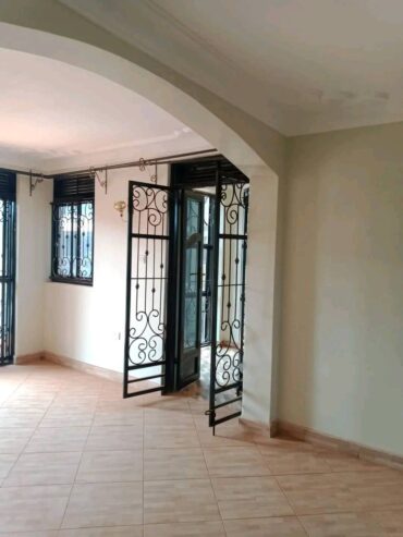 Bweyogerere Buto 1.2m spacious three bedrooms and two bathro