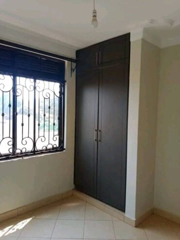 Bweyogerere Buto 1.2m spacious three bedrooms and two bathro