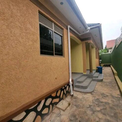 House For Rent Location LUTEETE, Gayaza road at 450k