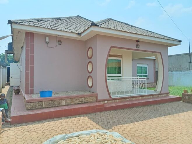 House on quick sale, three bedrooms with one servant room