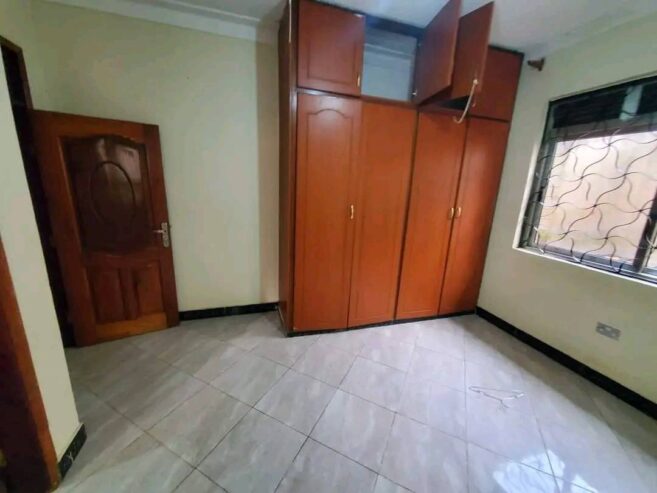 Bukoto standalone 1200$ four bedrooms and three bathrooms