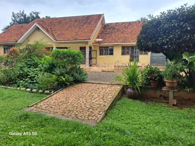 4 Bedroom House for sale in Bukoto KAMPALA