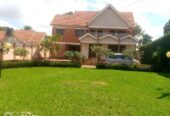 Home for sale in Bukoto Rd,six bedrooms, garage