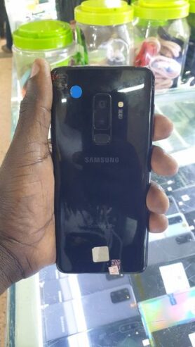 Samsung Galaxy s9 plus 480k clean piece no dot