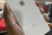 iPhone 8 Plus 256GB at Shs 550,000ugx