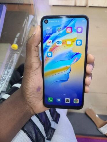 Tecno Camon 18i at 350k