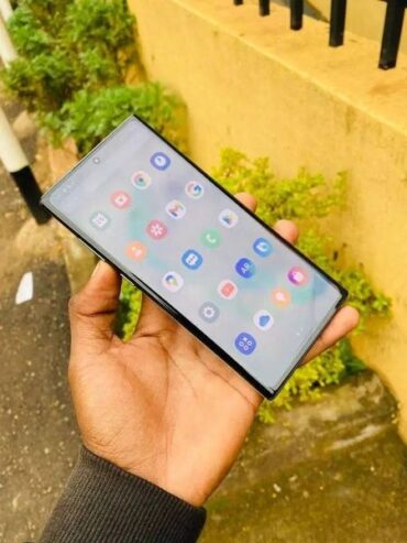 Samsung Galaxy Note 10 on sale. at 350000ugx