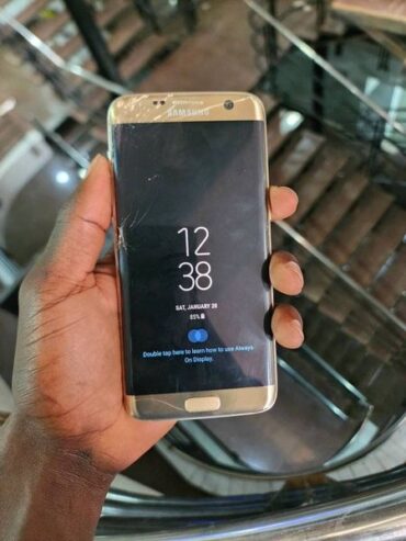 Samsung Galaxy S7+ 34GB / 4gb ram 120k